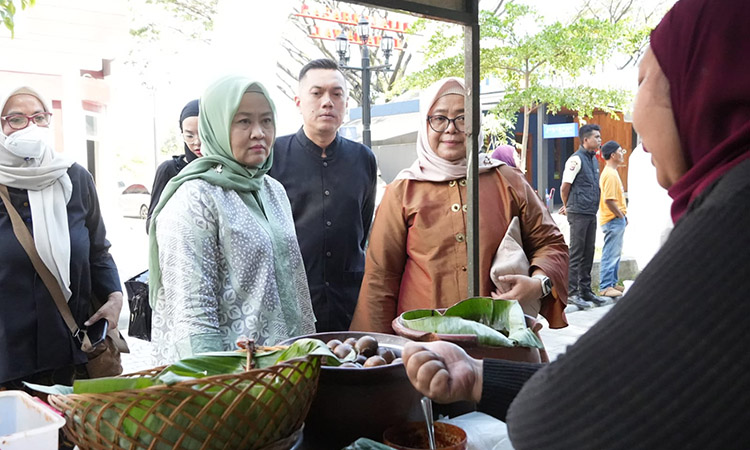 Disperindag Jawa Barat Gelar Pasamoan di Pasar Kreatif Jabar, Upaya Meredakan Gejolak Harga