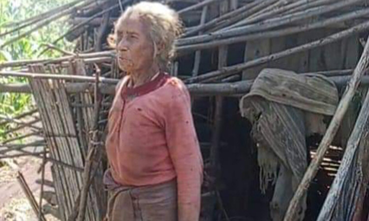 Gubuk Reok Sebagai Tempat Tinggal Janda Tua, Kesehariannya Konsumsi Singkong dan Sayur Mayur Sebagai Makan Utama Tanpa Ada Beras