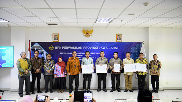 Bey Machmudin Serahkan LKPD "Unaudited" ke BPK RI Diharapkan Jabar Meraih WTP ke-13 Kali