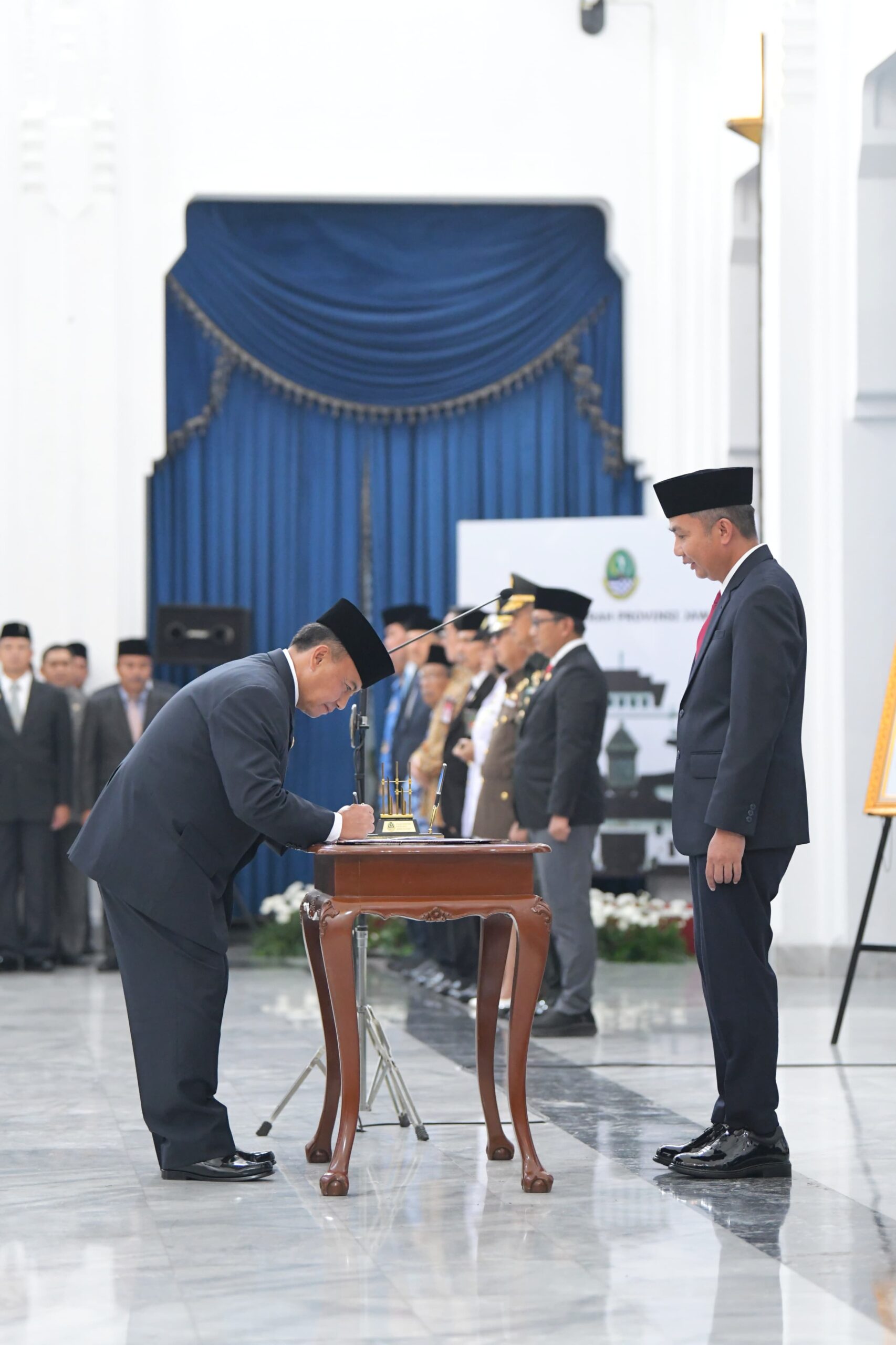 Herman Suryatman Dilantik Jadi Sekda Jabar