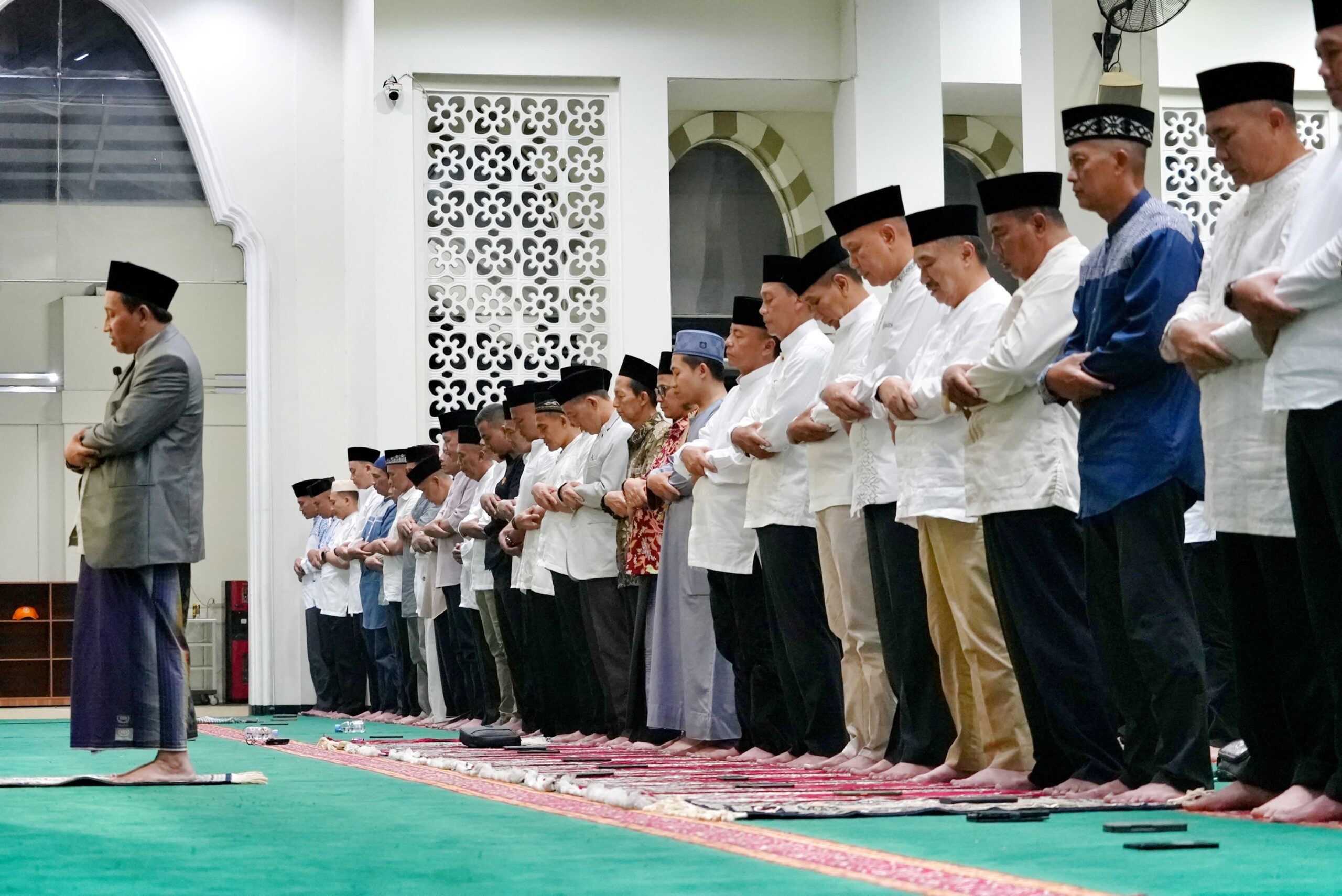 Tarawih Keliling, Sekda Herman Suryatman Silaturahmi dengan Forkopimda Jabar