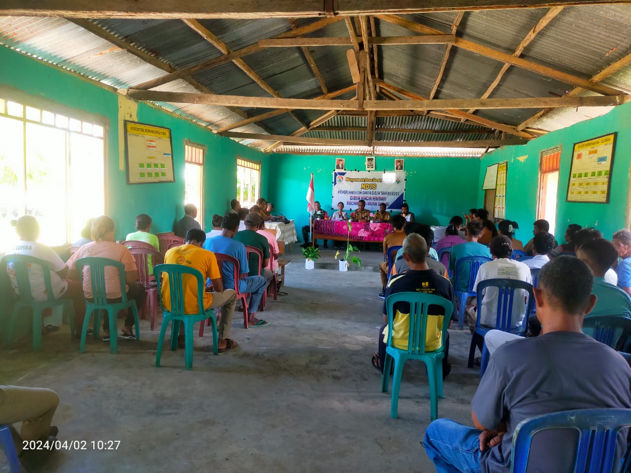 Babinsa Pahunga Lodu Hadiri Rapat Musdes Tentang Penetapan APBDes TA 2024 Di Wilayah Binaan,