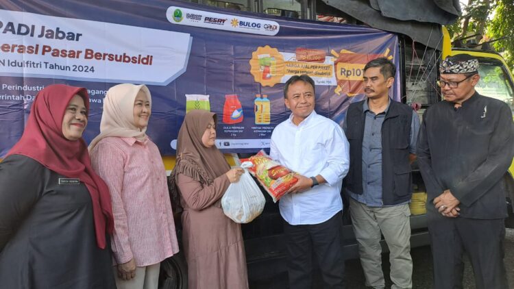 Sekda Herman Suryatman: Operasi Pasar Bersubsidi Tuntas H-4 Lebaran Sekda Herman Suryatman: Operasi Pasar Bersubsidi Tuntas H-4 Lebaran