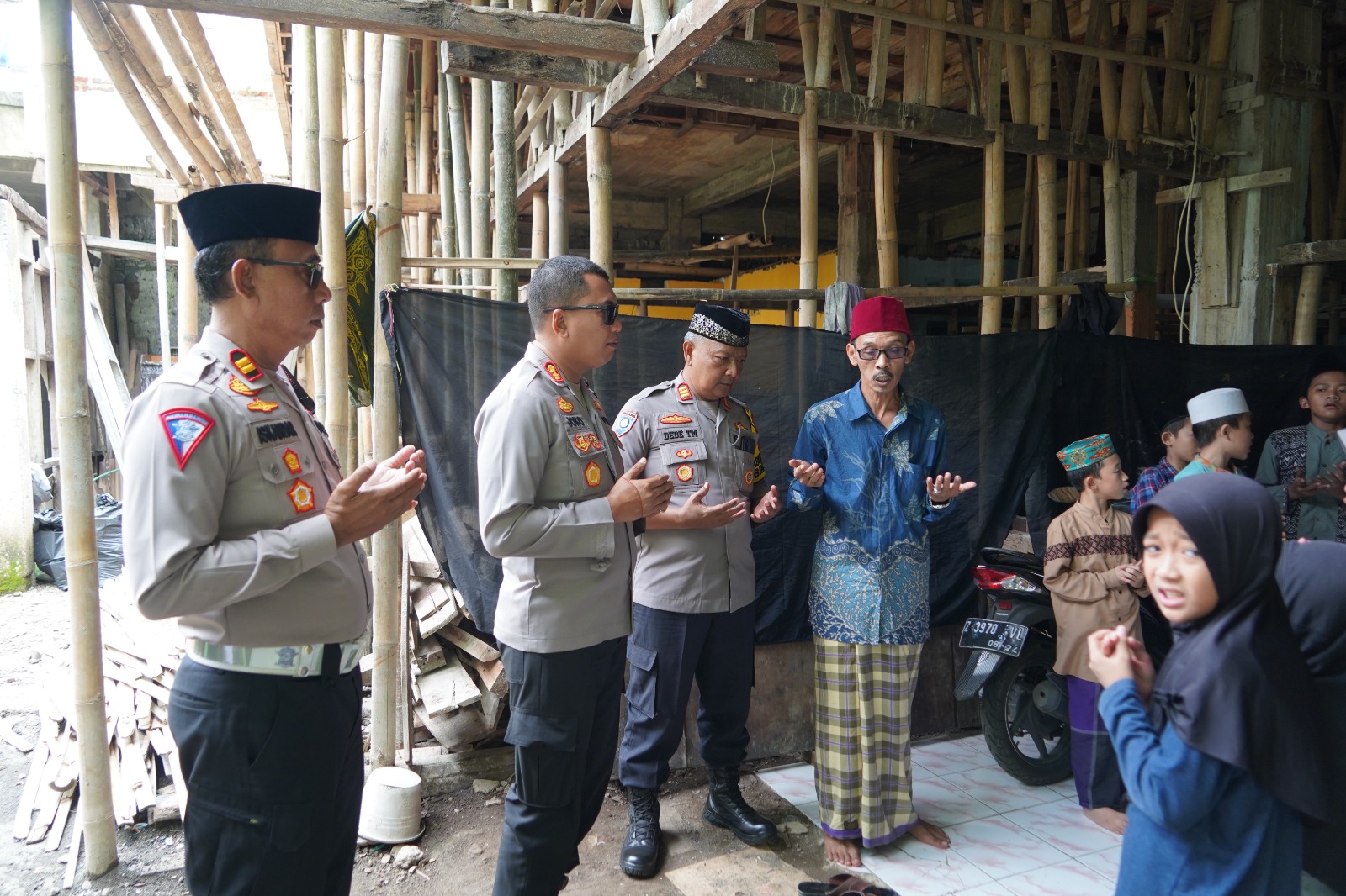 Bakti Sosial Kapolres Tasik Kota, Berikan Santunan ke Yayasan Nurul Millah Tawang