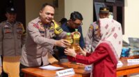 Polres Tanggamus Sukses Gelar Pasar Murah di Talang Padang, Ringankan Beban Masyarakat