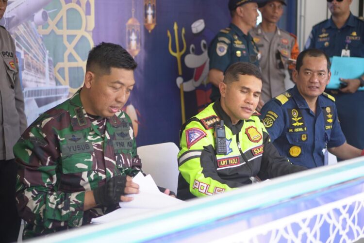 Patroli Bersama TNI-Polri Cek Posko Terpadu Di Kota Samarinda