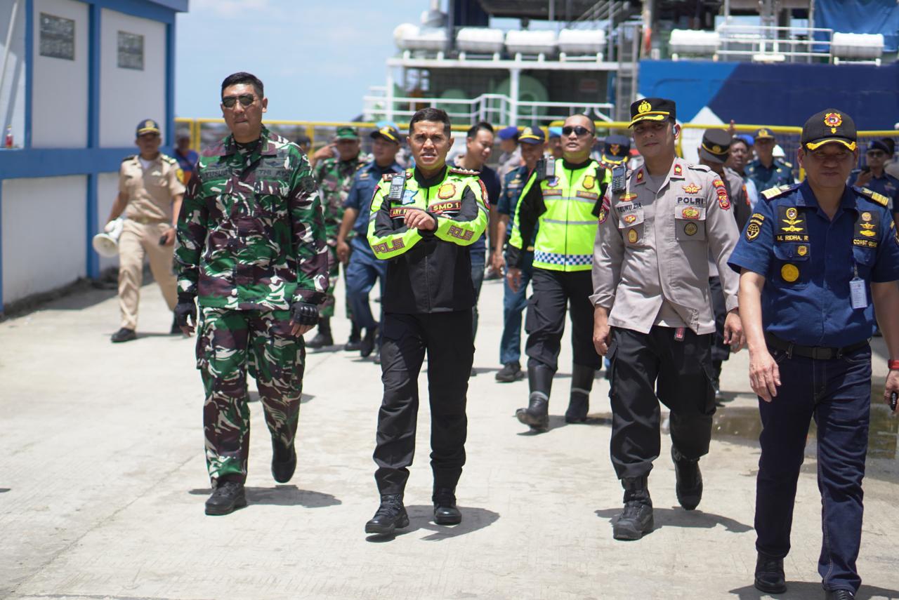 Patroli Bersama TNI-Polri Cek Posko Terpadu Di Kota Samarinda