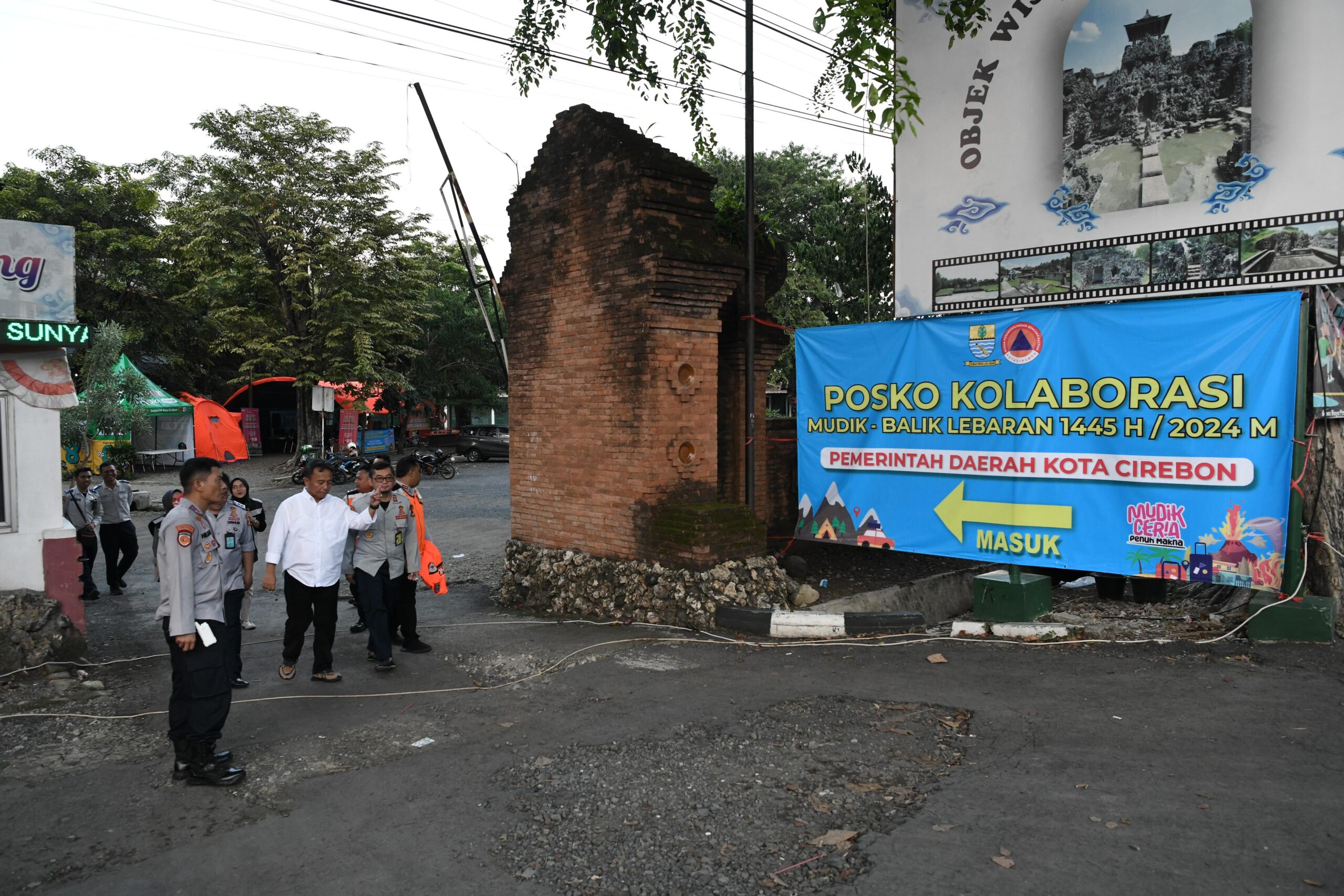 Sekda Jabar Herman Suryatman Monitoring Rest Area dan Posko UPTD Dishub Wilayah IV Kab. Cirebon