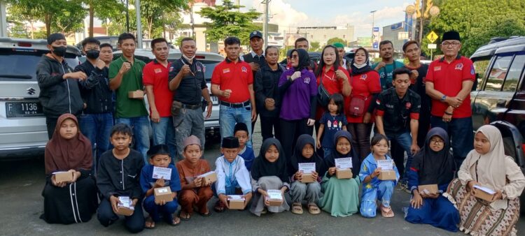 Persatuan Wartawan Duta Pena Indonesia (PWDPI) Sukabumi Raya Menyelengarakan Kegiatan Berbagi Di Bulan Ramadhan 1445 H 2024 M Persatuan Wartawan Duta Pena Indonesia (PWDPI) Sukabumi Raya Menyelengarakan Kegiatan Berbagi Di Bulan Ramadhan 1445 H 2024 M