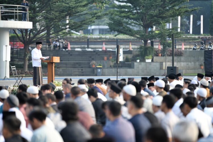 Hari Raya Idulfitri Bey Machmudin: Jaga Kerukunan untuk Jawa Barat yang Damai dan Nyaman