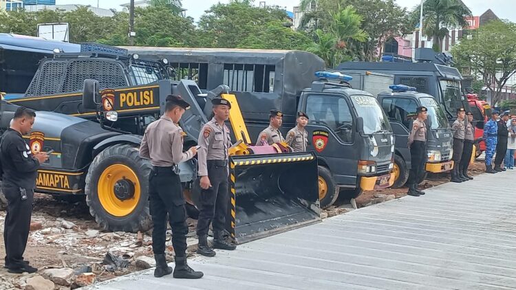 Apel gelar Pengamanan Ibadah Sholat Idul Fitri 2024 Polresta Balikpapan Menurunkan 261 Petugas Pengamanan