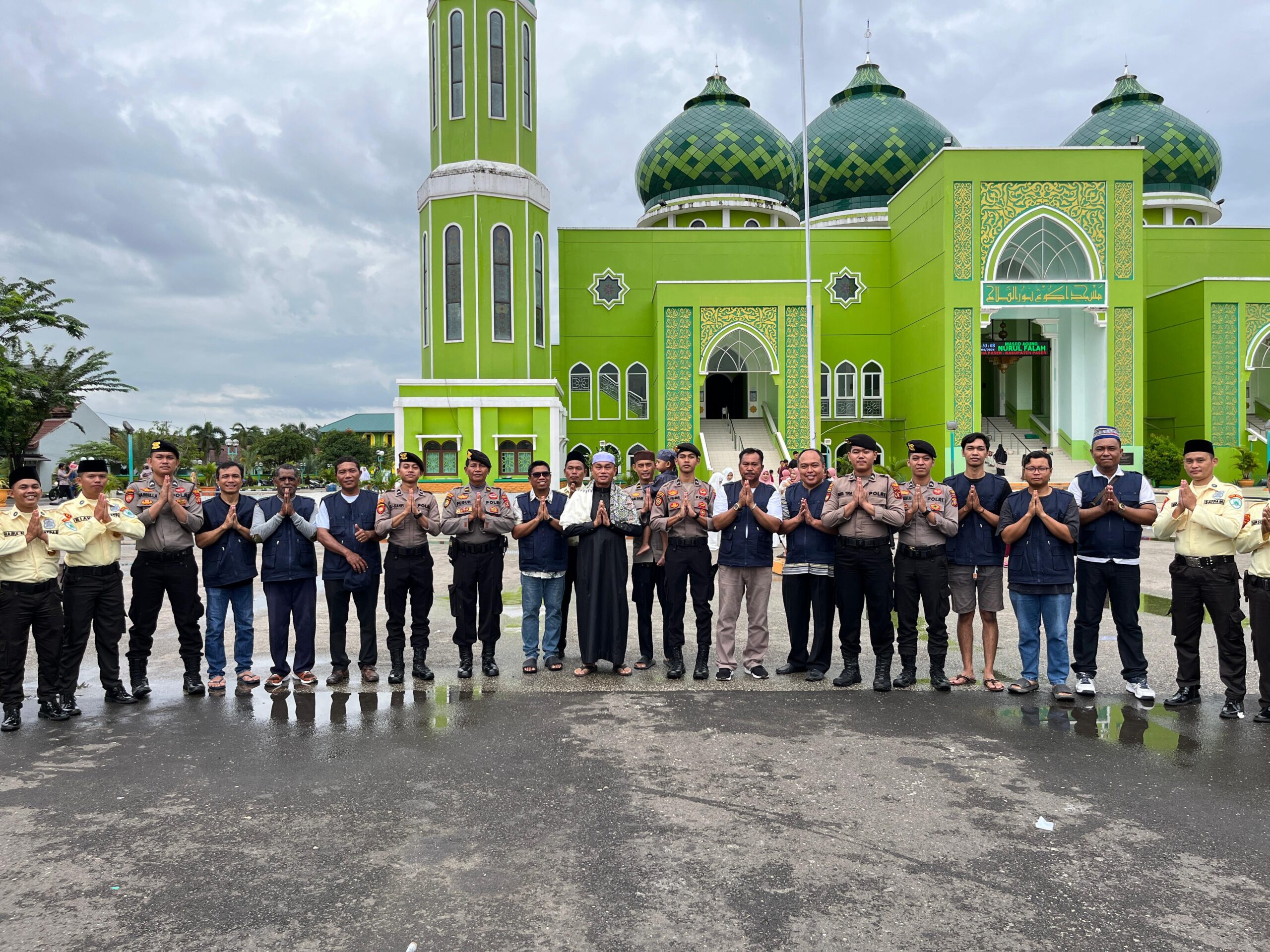 Beri Rasa Aman, Polres Paser Gelar Pengamanan Ibadah Sholat Ied Hari Raya Idul Fitri 1445 H