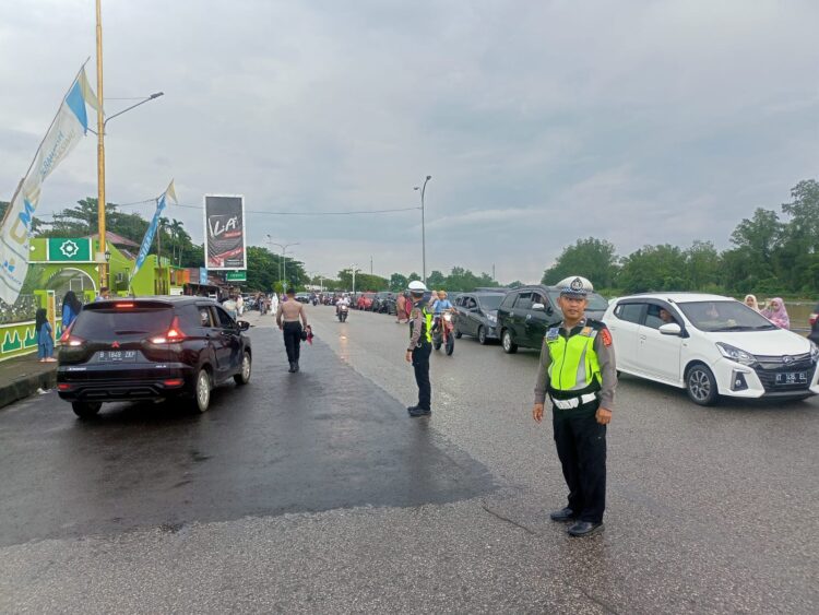 Beri Rasa Aman, Polres Paser Gelar Pengamanan Ibadah Sholat Ied Hari Raya Idul Fitri 1445 H