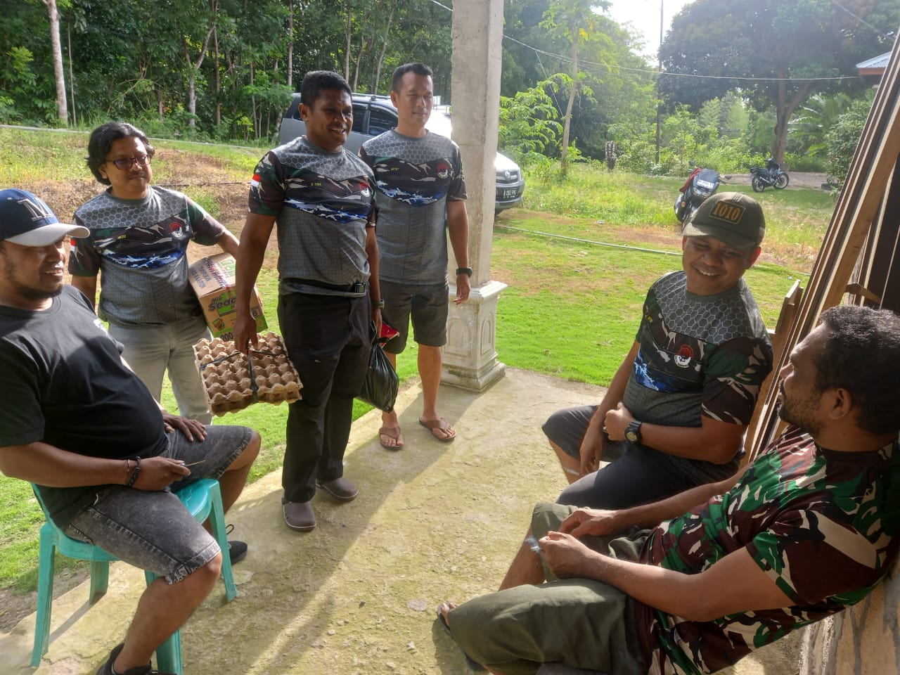 Angkatan 2002-02, Delta Trimatra Kota Kupang NTT Jenguk Rekannya Yang Sakit Menahun, Doakan Kesembuhan dan Beri Semangat