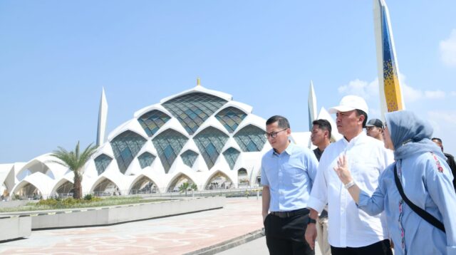 Sekda Herman Suryatman: Pengelolaan Masjid Raya Al Jabbar Dievaluasi Menyeluruh,