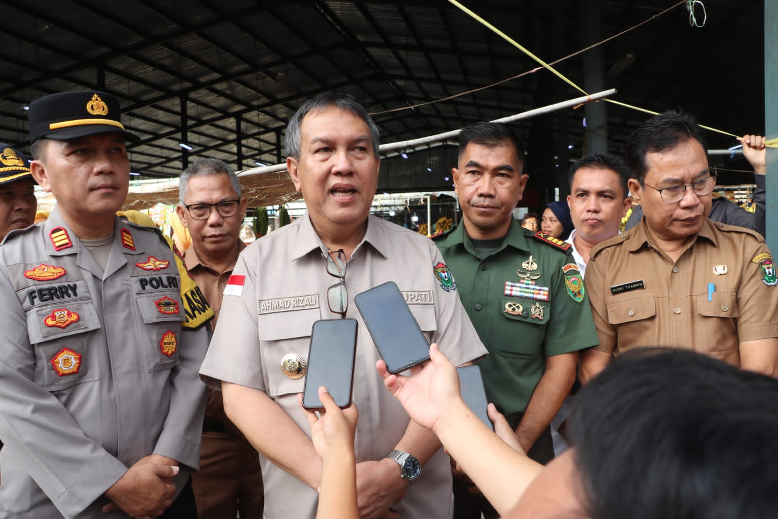 Cegah Inflasi Pasca Lebaran, Pj. Bupati Subsidi Harga Bawang Merah dan Ikan