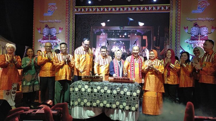 Evi Patmawati Kepala Dinas Koperindag Resmi MembukaTanggamus Expo Tahun 2024 Dalam Rangka HUT Kabupaten Tanggamus Ke 27 Evi Patmawati Kepala Dinas Koperindag Resmi MembukaTanggamus Expo Tahun 2024 Dalam Rangka HUT Kabupaten Tanggamus Ke 27