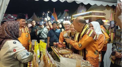 Pembukaan Tanggamus Expo Tahun 2024 Dalam Rangka Hari Ulang Tahun Kabupaten Tanggamus Ke 27 Ditandai Dengan Penabuhan Alat Canang Lampung