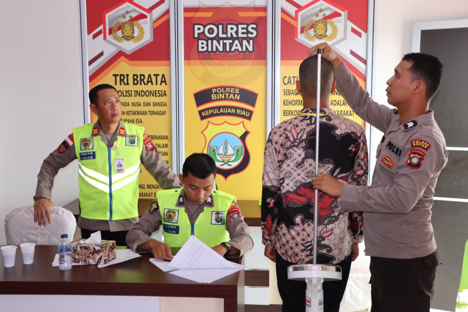 Kapolres Bintan Periksa Administrasi Tahap 1,Dalam Seleksi Penerimaan Anggota Polri