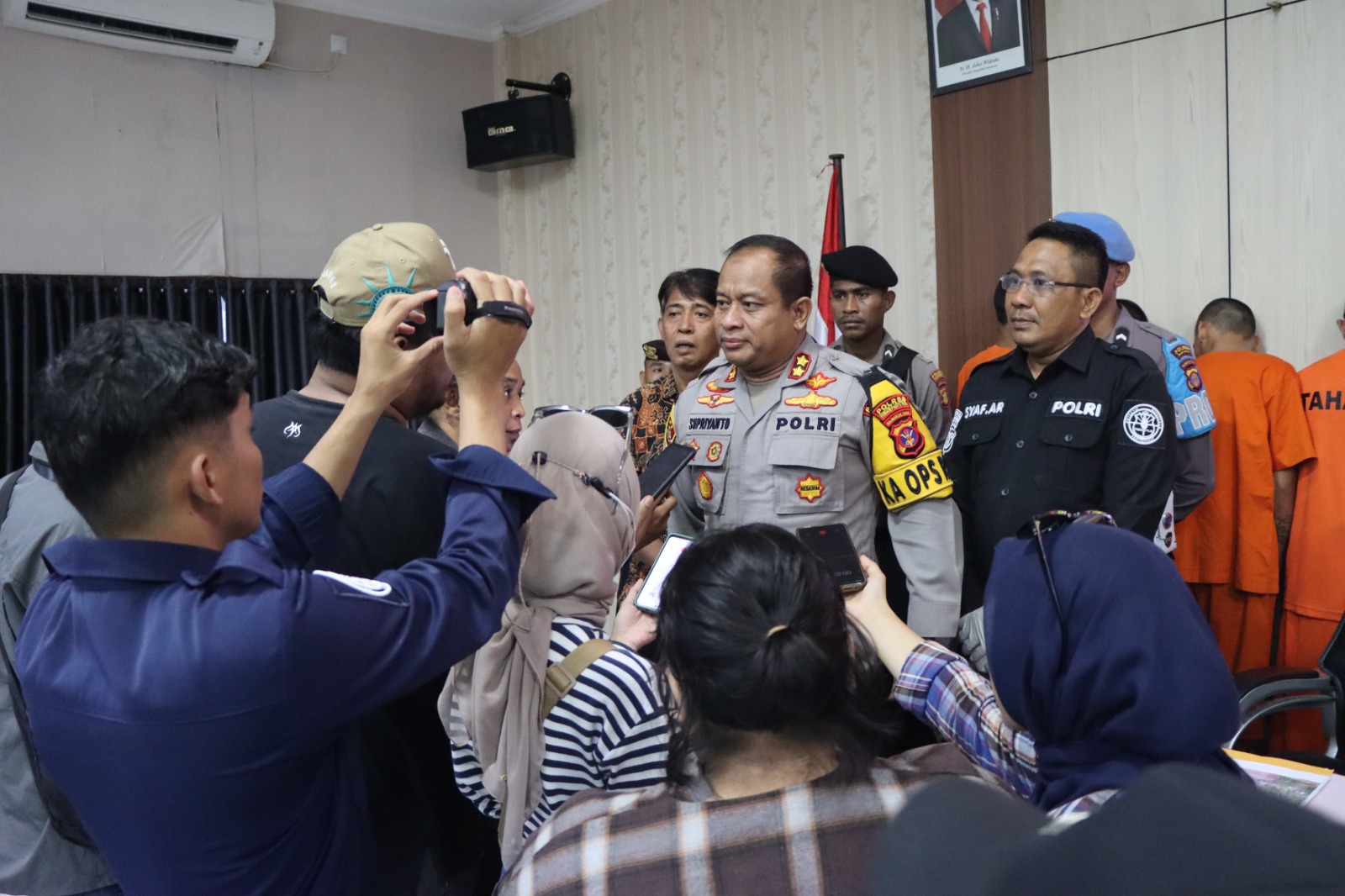 Polres PPU Melaksanakan konferensi Pers Kasus Penyalahgunaan Narkoba, Sebelas Tersangka Di Amankan