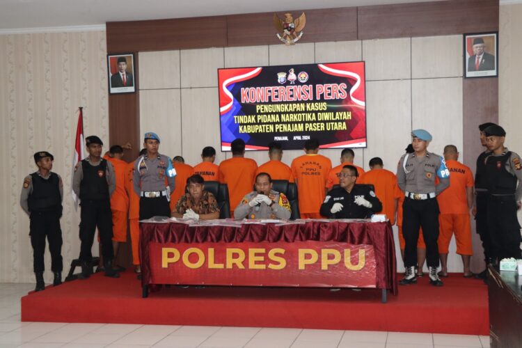 Polres PPU Melaksanakan konferensi Pers Kasus Penyalahgunaan Narkoba, Sebelas Tersangka Di Amankan