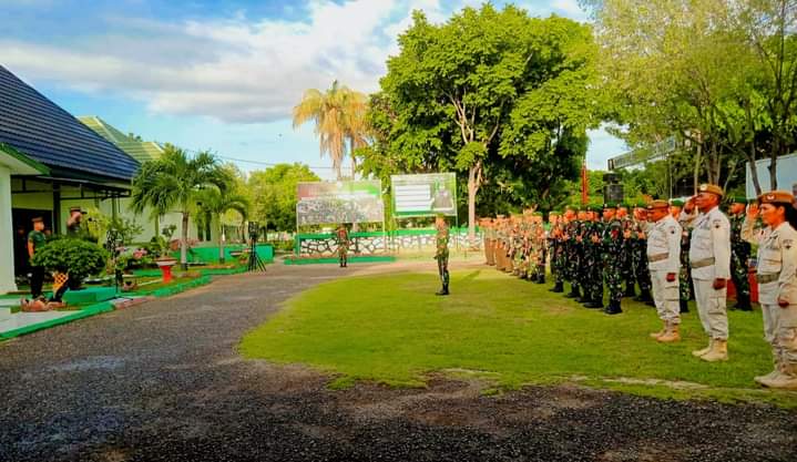 Kodim 1601/Sumba Timur Gelar Upacara Bendera Hari Senin