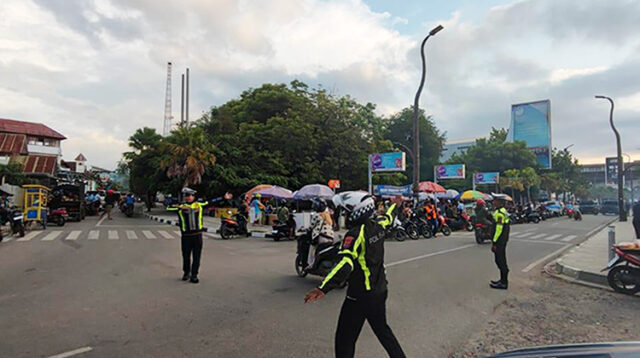 Cegah Kemacetan Saat Berburu Takjil, Polisi Laksanakan Strong Point