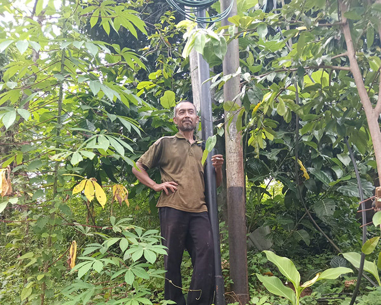 Tiang Internet Dipasang Tanpa Izin, Pemilik Tanah Minta Untuk di Bongkar