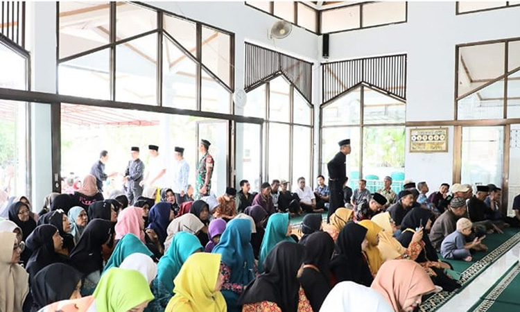 Sekda Kota Tasikmalaya Hadiri Safari Ramadhan di Masjid Al-Ikhlas Kp Sukasirna