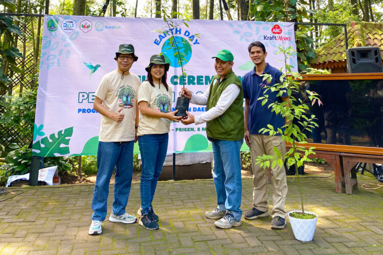 ABC Lanjutkan Program Penanaman 1.000 Pohon, Dukung Konservasi Hutan dan Daerah Tangkapan Air di Jawa Timur