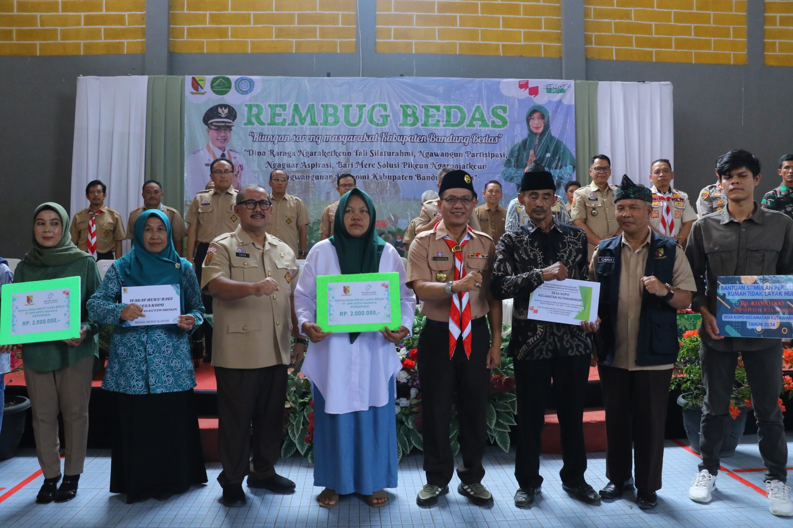 Warga Bersyukur Bisa Diskusi Dengan Bupati Dadang Supriatna dan Menyampaikan Terima Kasih