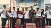 Bupati Imron Berikan 69 Pompa Air kepada Petani di Cirebon Agro Expo 2024