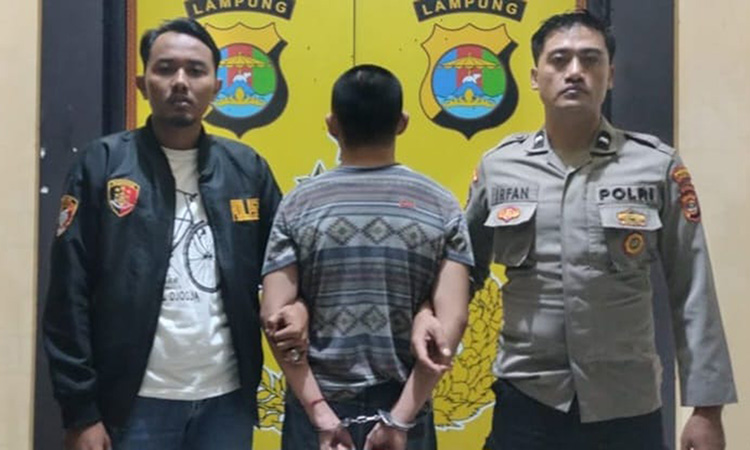 Polsek Wonosobo Tangkap Satu Pencuri Uang dan HP di Warung Pekon Kalisari, Rekannya DPO