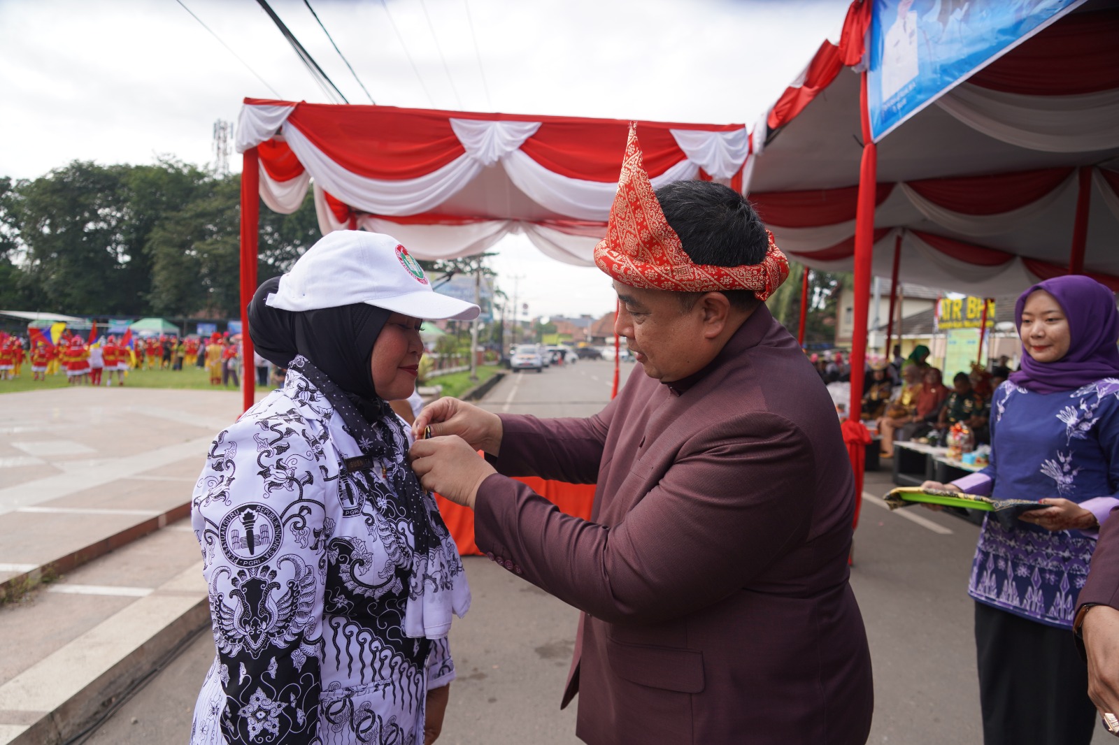 Ir Yulius Pimpin Upacara Peringatan Hari Pendidikan Nasional di Muara Enim