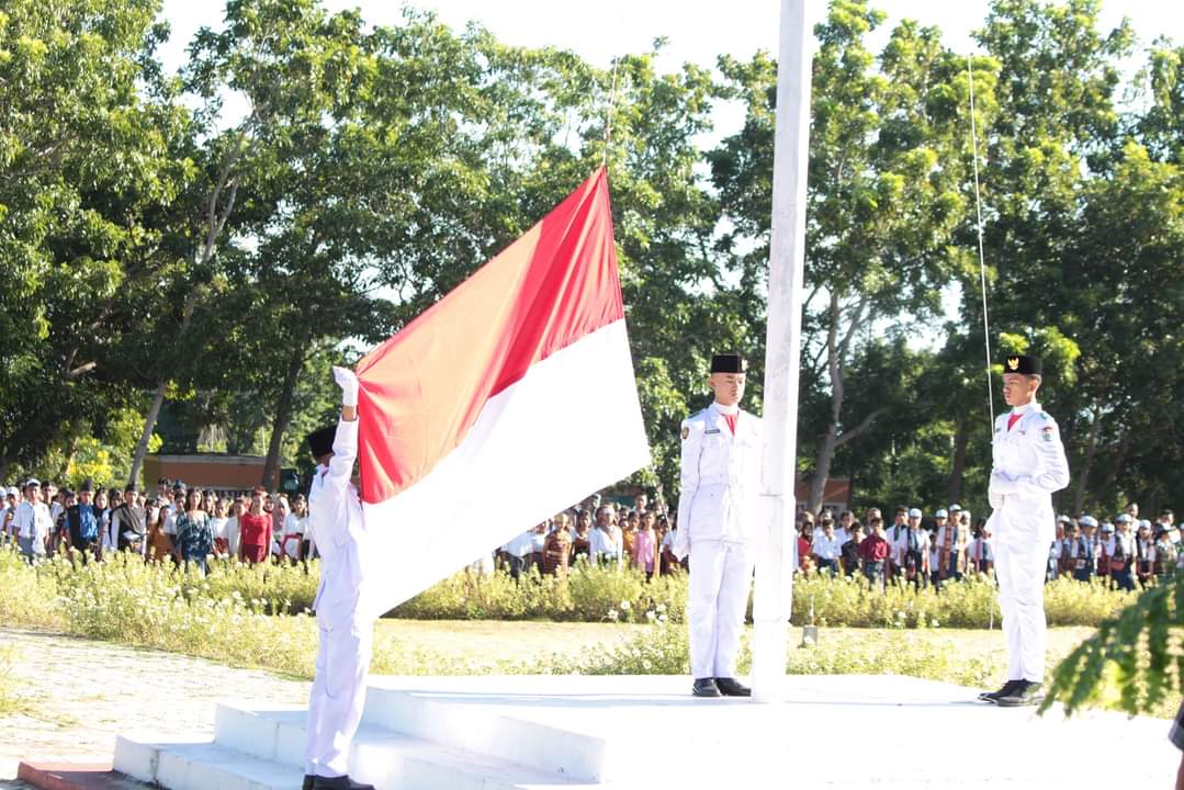 Kasdim 1601/Sumba Timur Hadiri Upacara Peringatan Hardiknas TH 2024