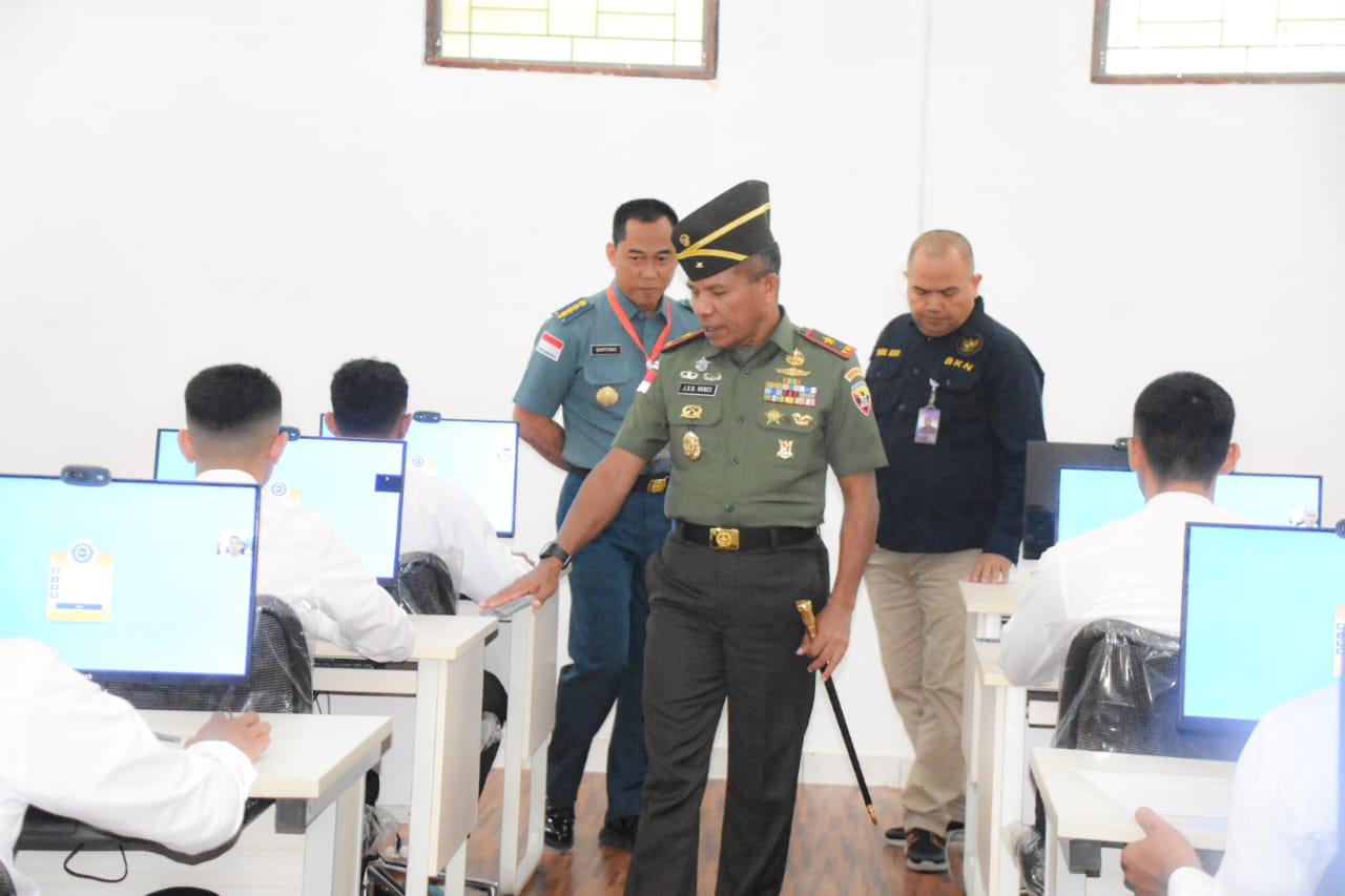 Pesan Danrem 161/WS Kepada Calon Taruna Akademi TNI saat Tes SKD di Kantor BKN NTT