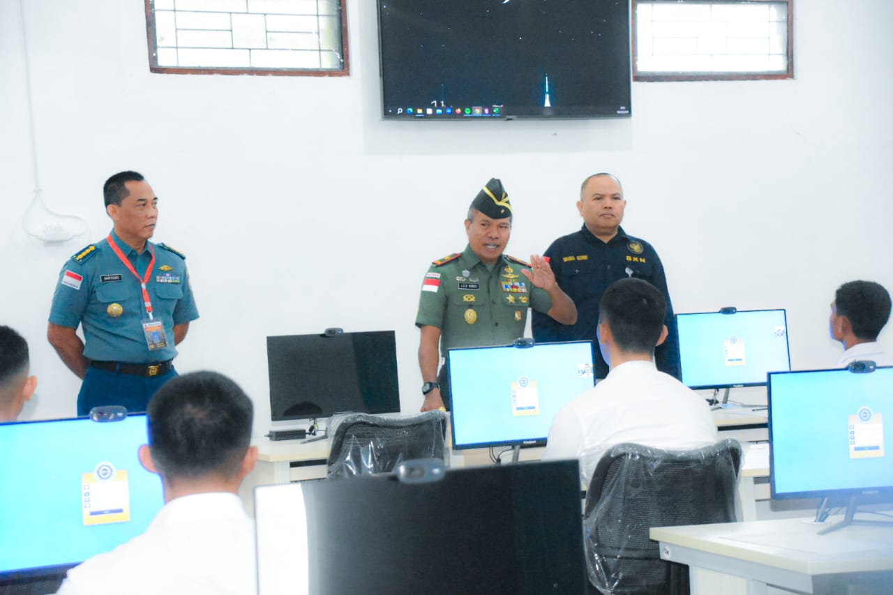 Pesan Danrem 161/WS Kepada Calon Taruna Akademi TNI saat Tes SKD di Kantor BKN NTT