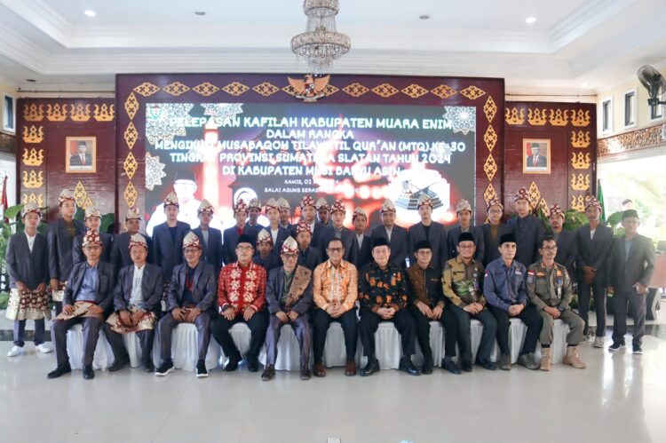 Asisten Pemerintahan dan Kesra Muara Enim Lepas Keberangkatan 70 Orang Kontingen Ke Muba Ikuti MTQ Provinsi Sumsel XXX Asisten Pemerintahan dan Kesra Muara Enim Lepas Keberangkatan 70 Orang Kontingen Ke Muba Ikuti MTQ Provinsi Sumsel XXX