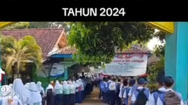 Program "Kegiatan Pembiasaan Penanaman Karakter Positif " Di SMP Negeri 4 Kotabaru Karawang
