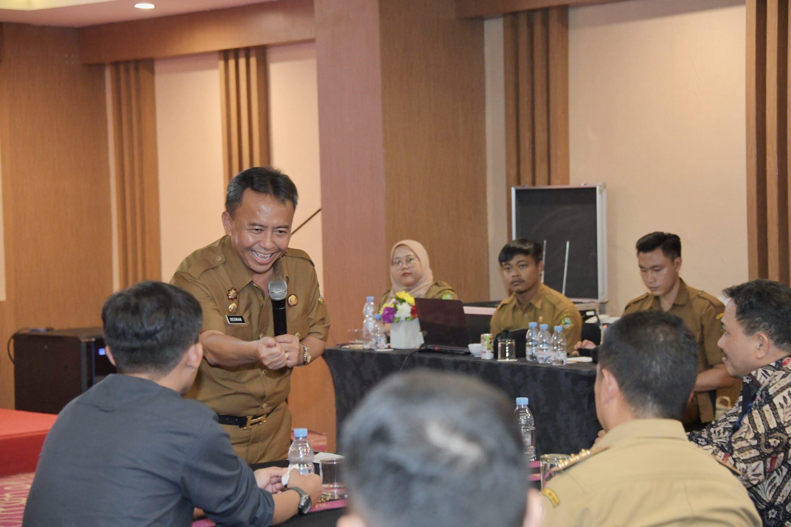 Sekda Herman Suryatman Dorong BUMDes/ BUMDesma Kuatkan Eksistensi Melawan Rentenir/Bank Emok