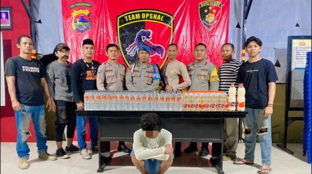 Patroli KRYD, Polsek Rasanae Barat Berhasil Menyita Ratusan Botol Miras Berbagai Jenis