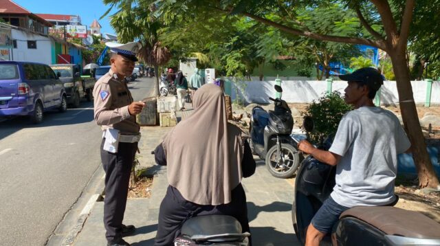 Sebagai Kota Pariwisata Super Premium, Polisi Imbau Warga Tidak Gunakan Trotoar Sebagai Tempat Parkir