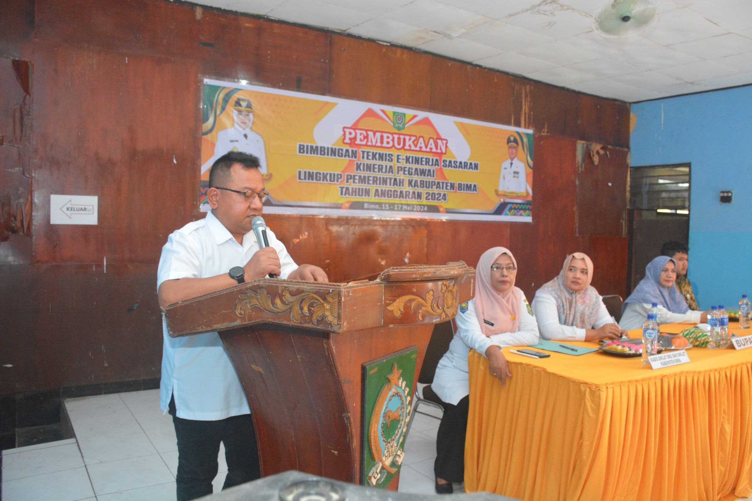 PJ. Sekda Suwandi Buka Bimtek E-kinerja Pegawai Lingkup Pemkab Bima