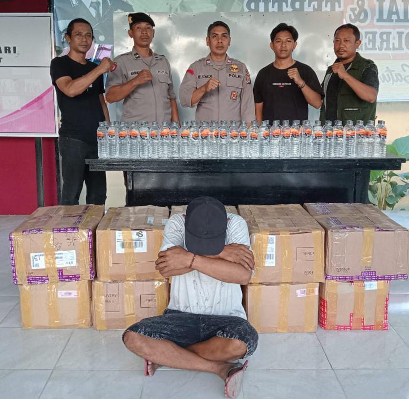 Team Opsnal Polsek Rasanae Barat Gagalkan Peredaran 570 Botol Arak Bali Di Kota Bima