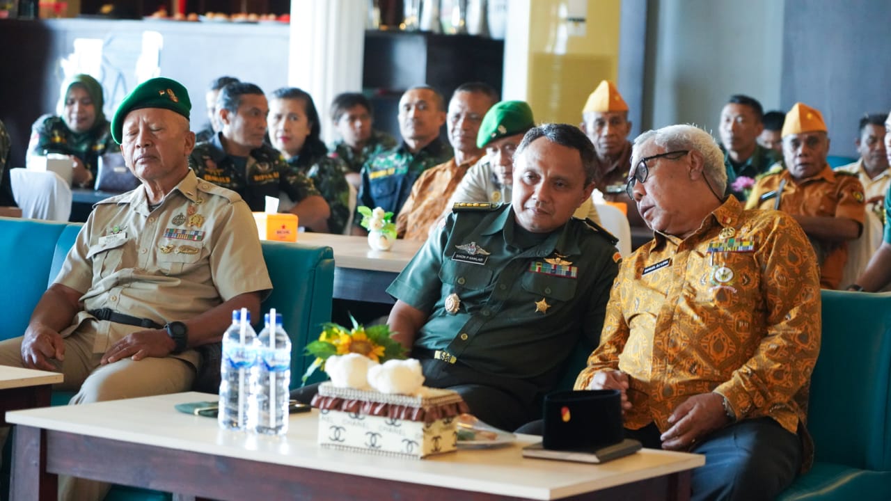 Korem 161/Wira Sakti gelar Komsos dengan Keluarga Besar TNI