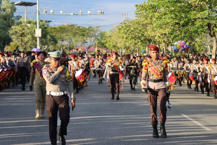 Bersama Forkopimda, Kapolres PPU Kawal Kirab Drumcorps Integrasi Yontarlat Kijang Latsitardanus XLIV / 2024