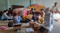 Peduli Bencana Kabupaten Agam dan Kota Padang Panjang, Simon Tanjung Bersama Masyarakat Salurkan Sejumlah Bantuan