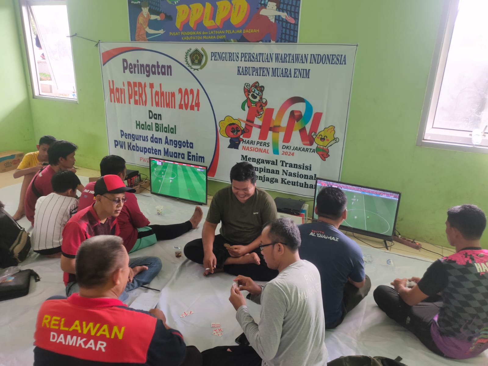 HPN 2024, PWI Muara Enim Gelar Potong Tumpeng dan Gelar Berbagai Perlombaan
