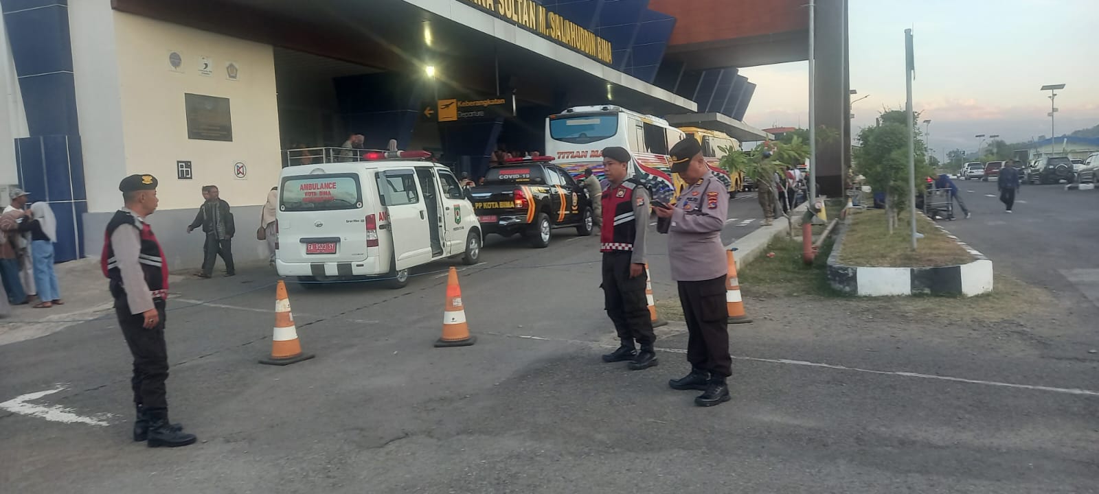 Unit PAM Obvit Polres Bima Laksanakan Pengamanan Keberangkatan Calon Jamaah Haji