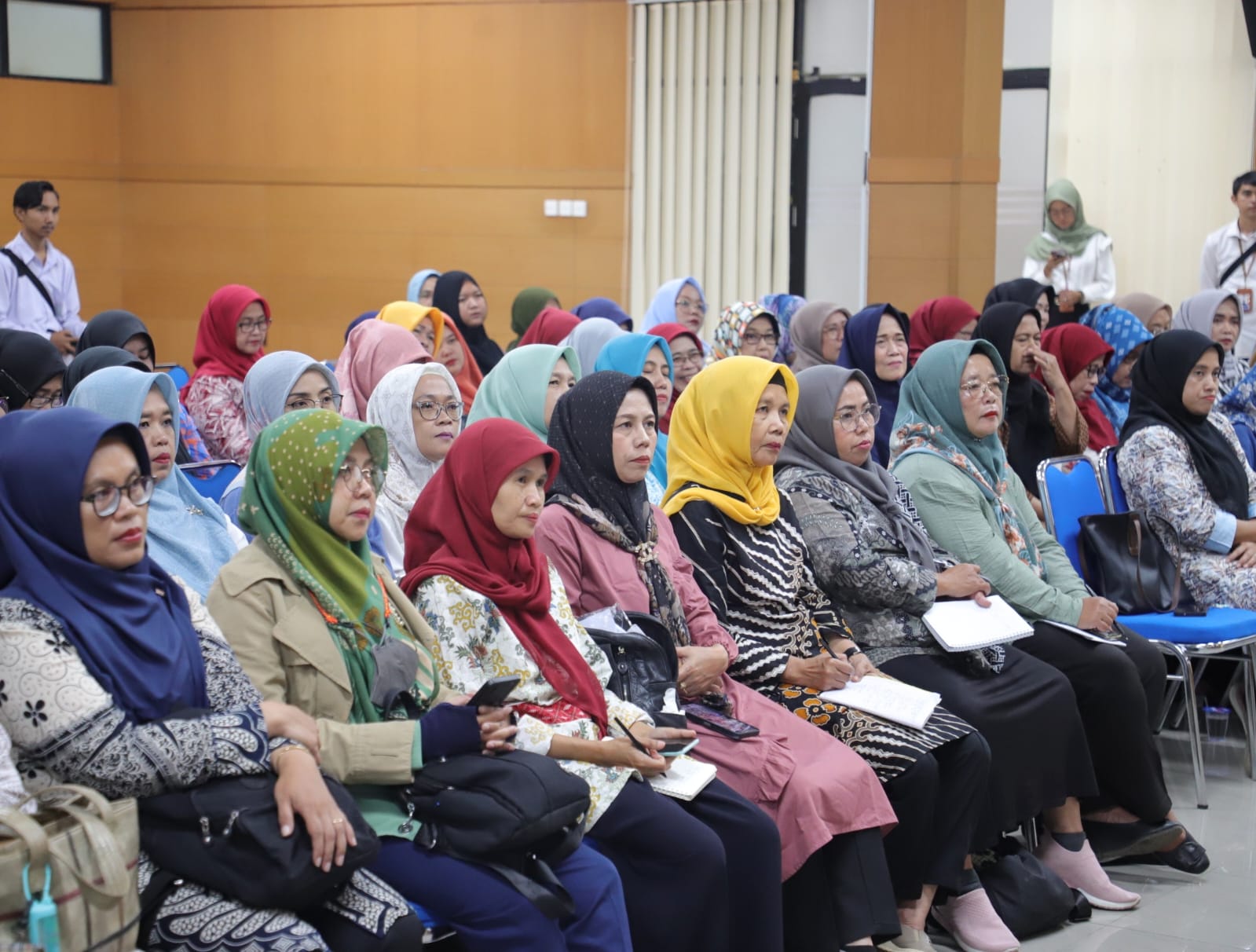 Pemkot Cimahi Sosialisasikan Pencegahan Kekerasan Terhadap Perempuan Dan Anak Kepada Kader Poyandu